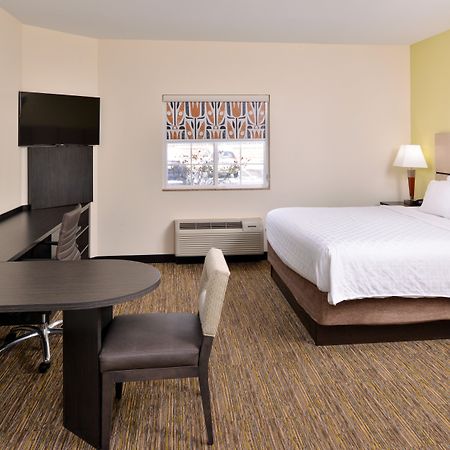 Candlewood Suites Winchester By Ihg Bagian luar foto