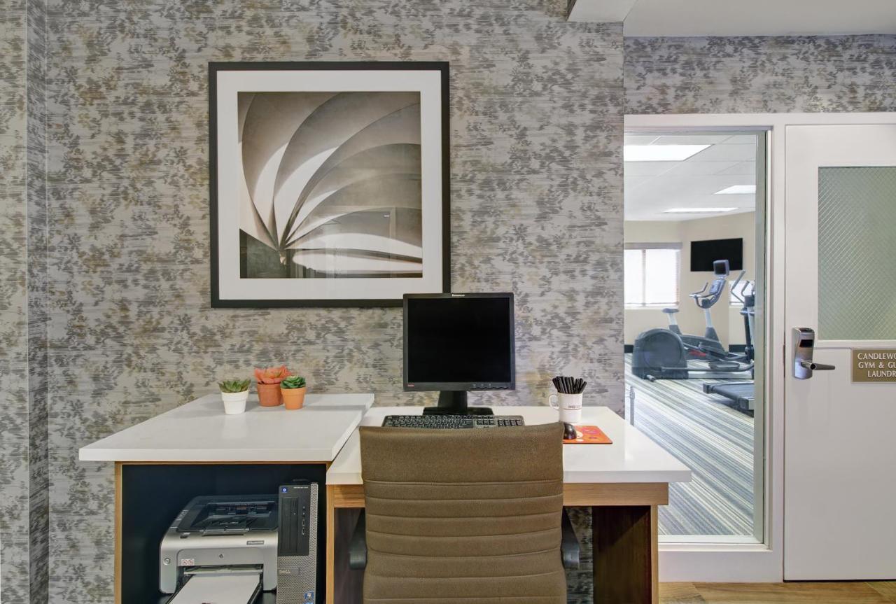 Candlewood Suites Winchester By Ihg Bagian luar foto