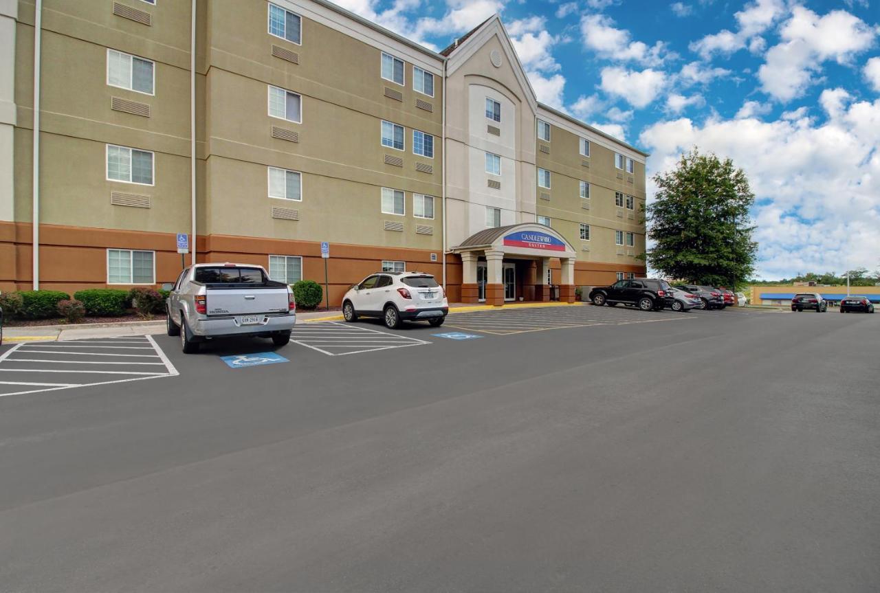 Candlewood Suites Winchester By Ihg Bagian luar foto