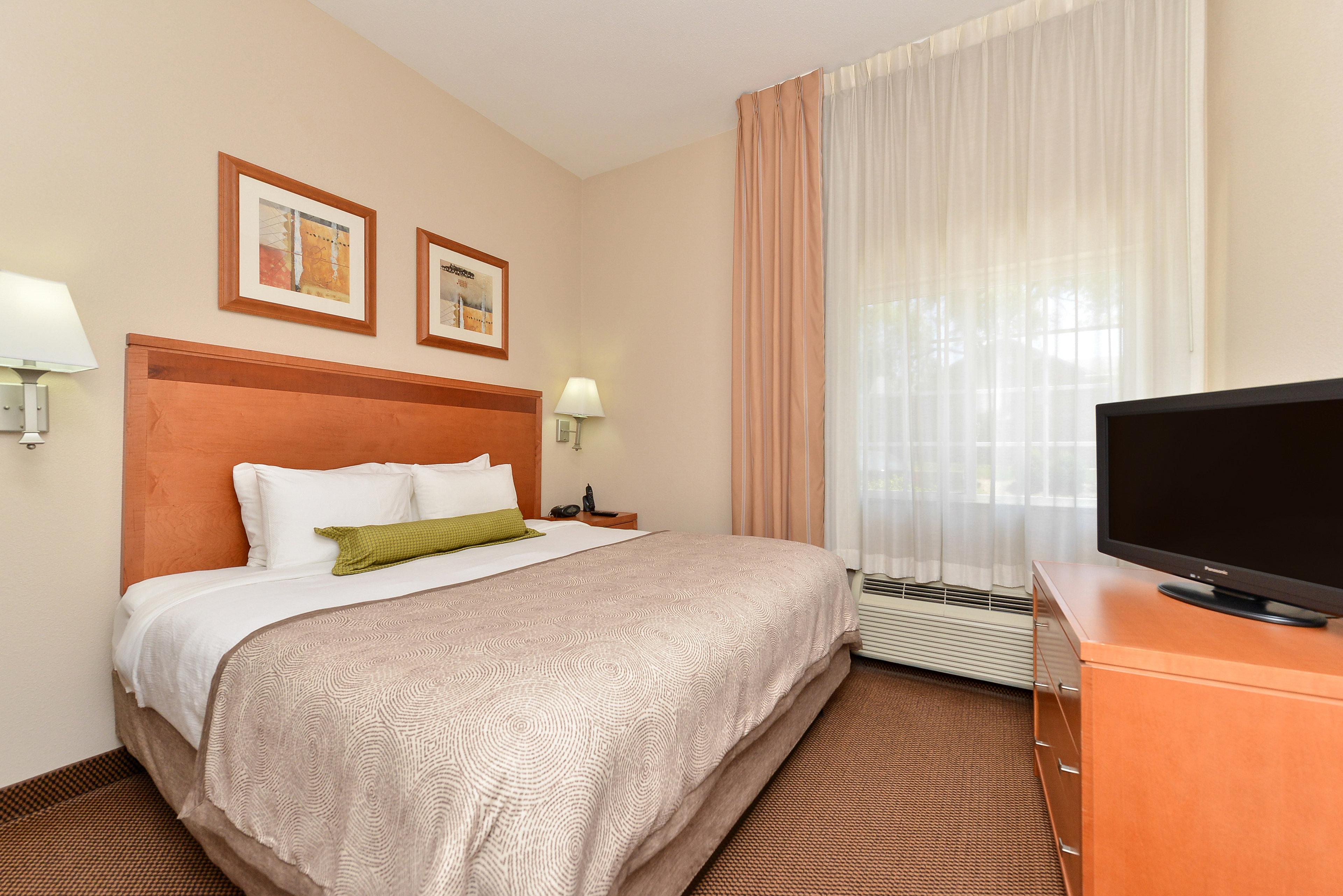 Candlewood Suites Winchester By Ihg Bagian luar foto