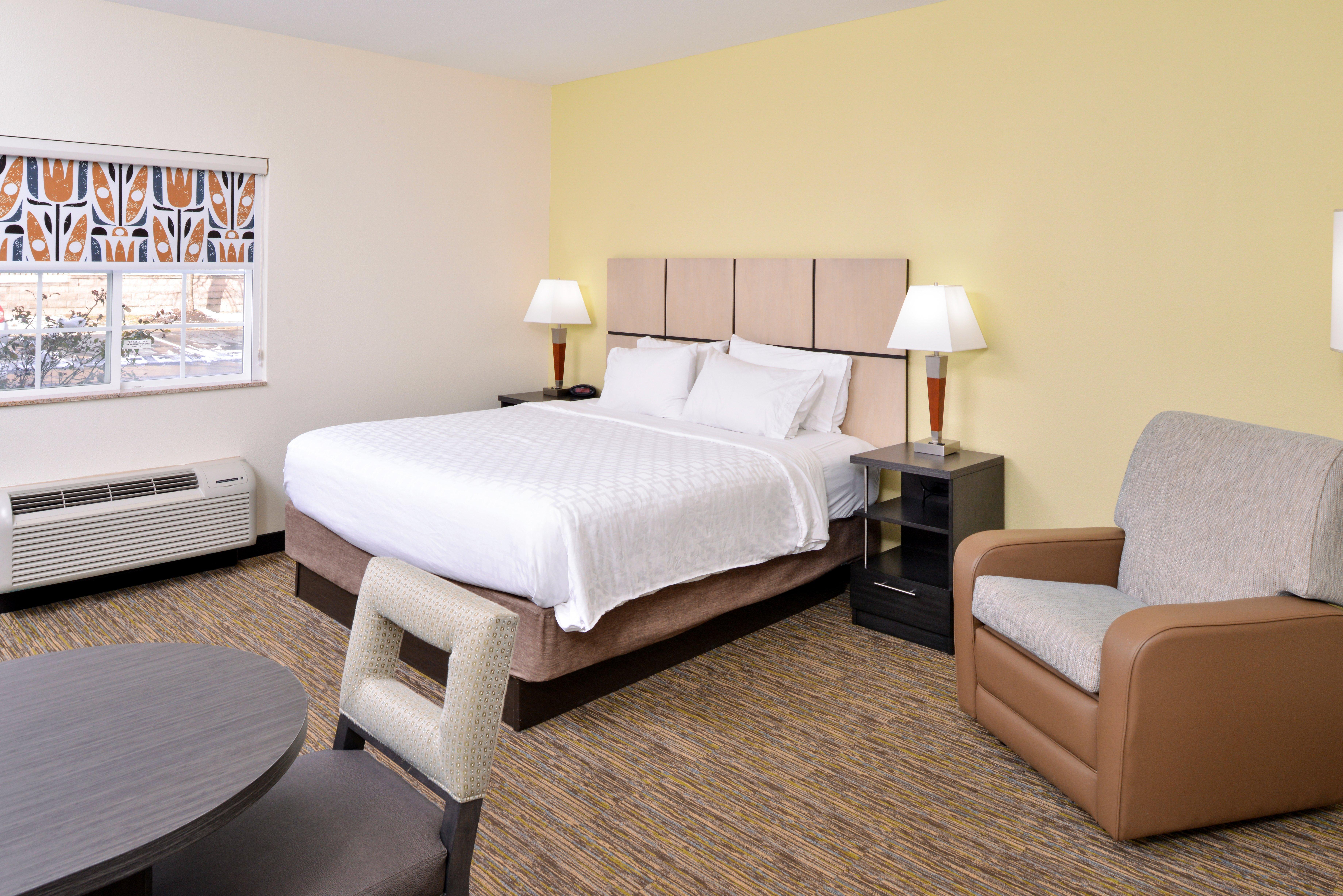 Candlewood Suites Winchester By Ihg Bagian luar foto