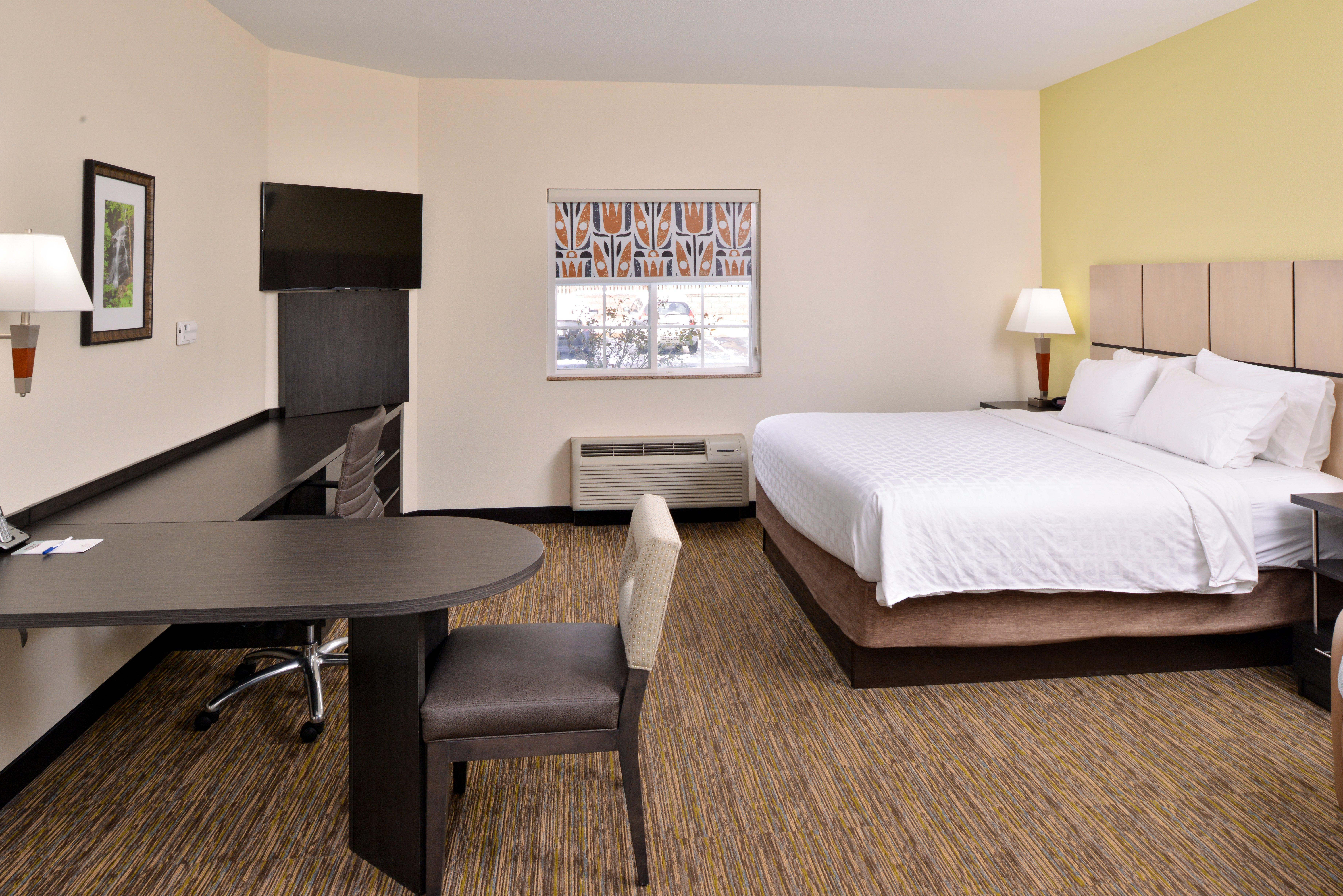 Candlewood Suites Winchester By Ihg Bagian luar foto