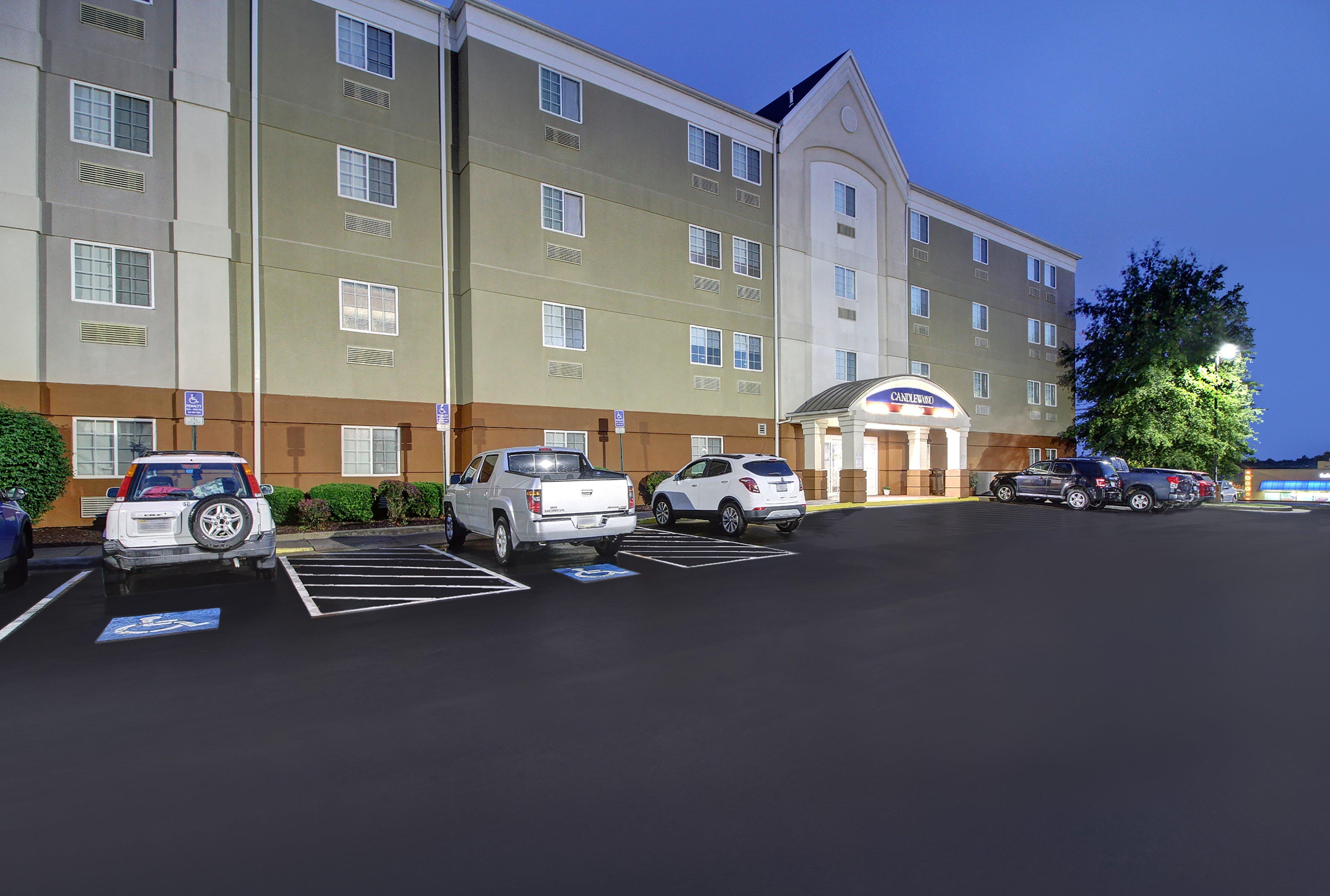 Candlewood Suites Winchester By Ihg Bagian luar foto