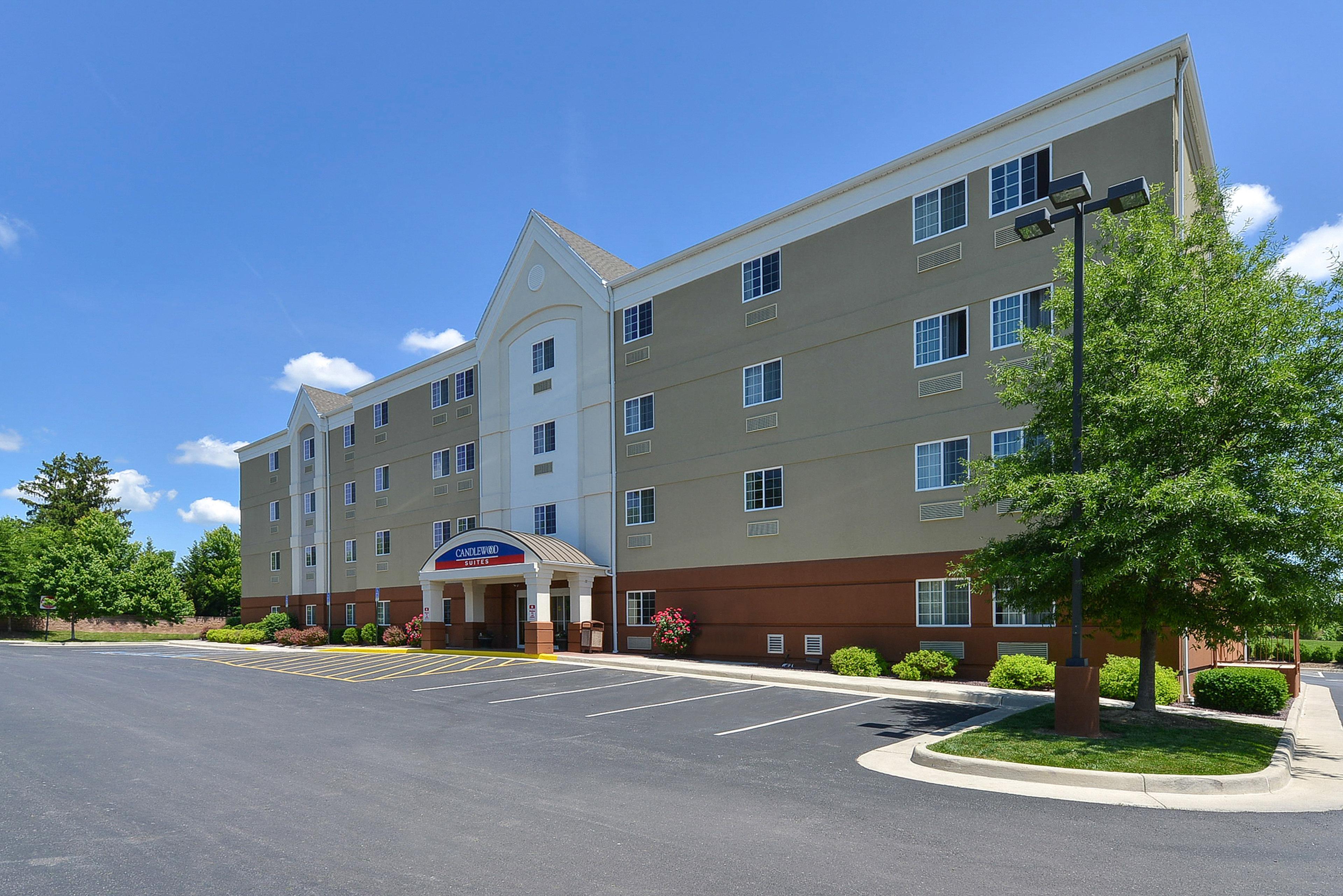 Candlewood Suites Winchester By Ihg Bagian luar foto