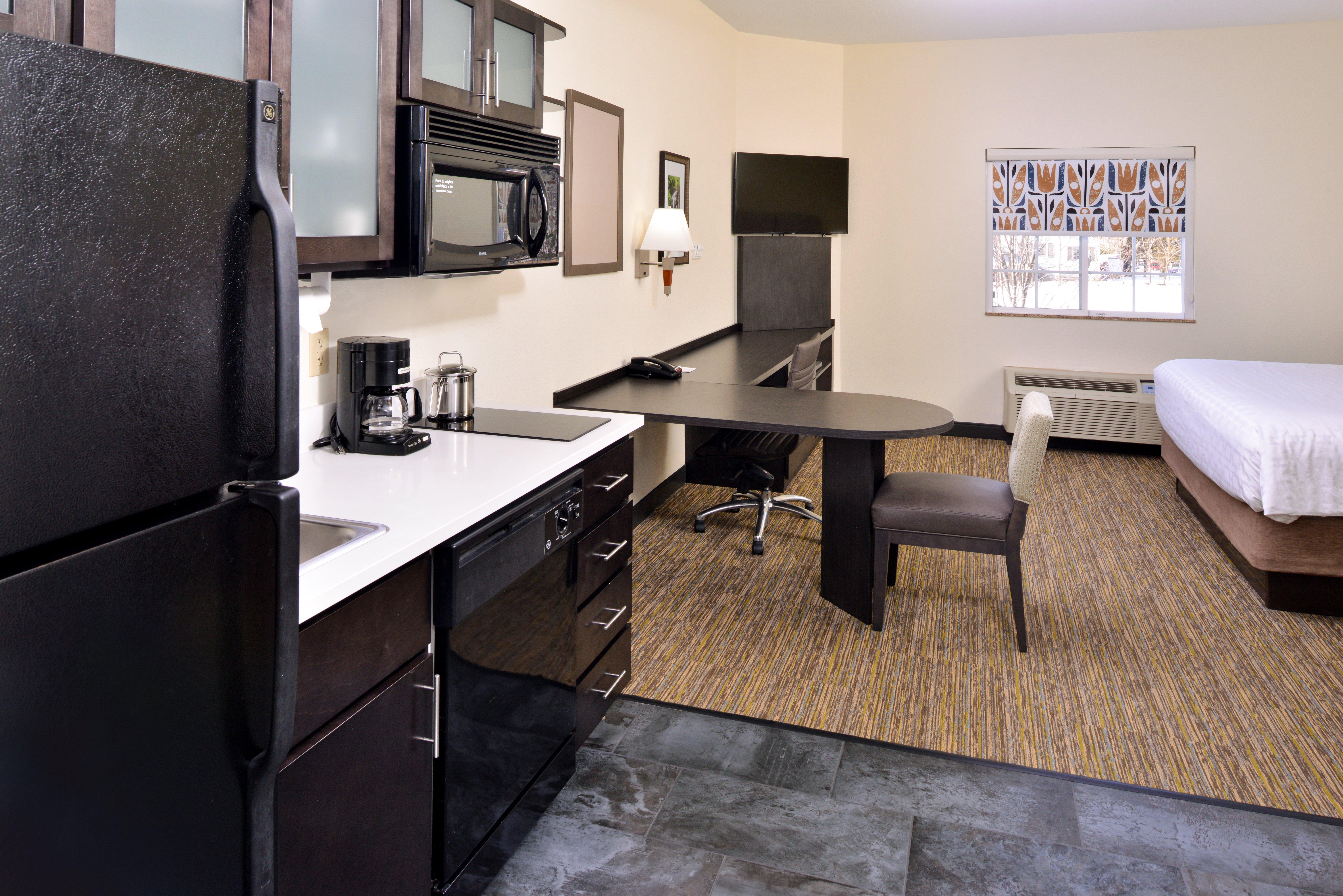 Candlewood Suites Winchester By Ihg Bagian luar foto